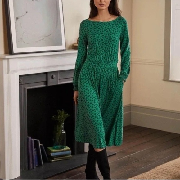 Boden Dresses & Skirts - Boden Evelyn Jersey Long Sleeve Midi Dress in Green & Navy Print Size 16/18R